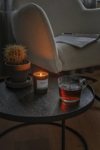 Ukiyo Glass Candle: Branded Jasmine Scent for Promotions