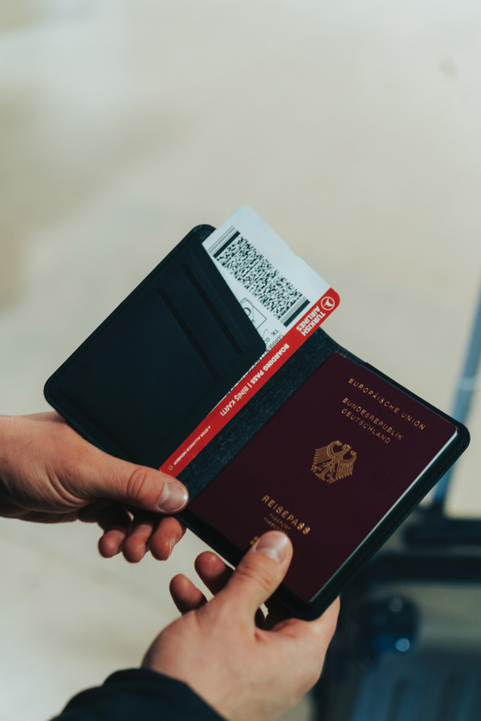 Travelfinder RCS passport holder worldwide locating Travelfinder RCS passport holder worldwide locating