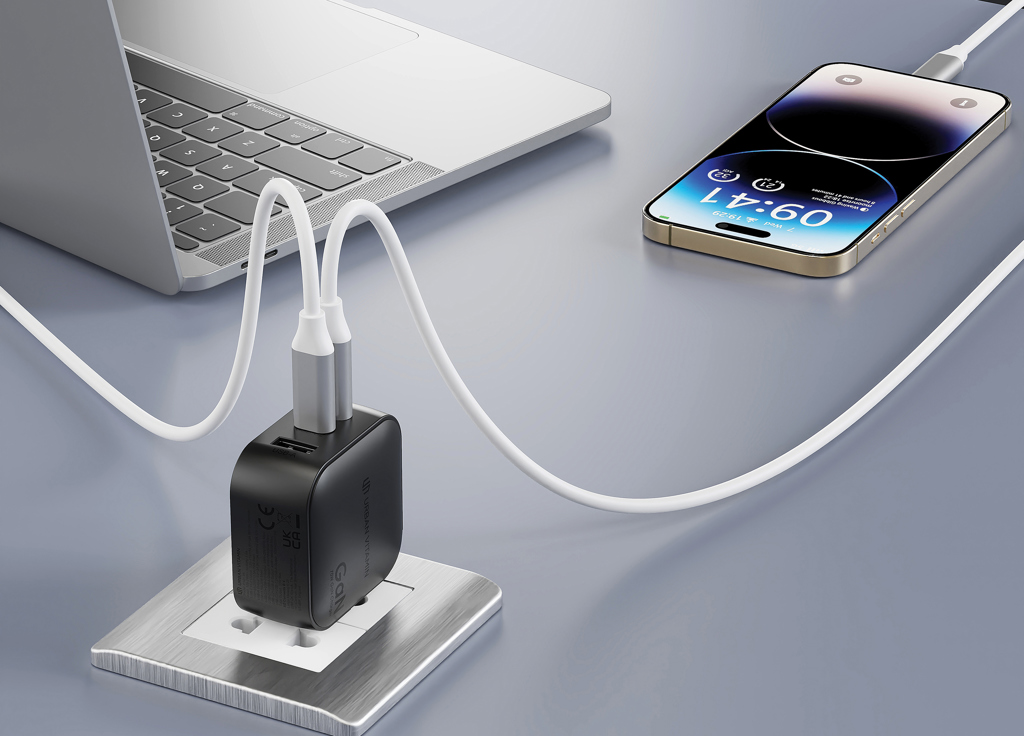 Urban Vitamin Santa Cruz RCS rplastc 70W GAN charger Urban Vitamin Santa Cruz RCS rplastc 70W GAN charger