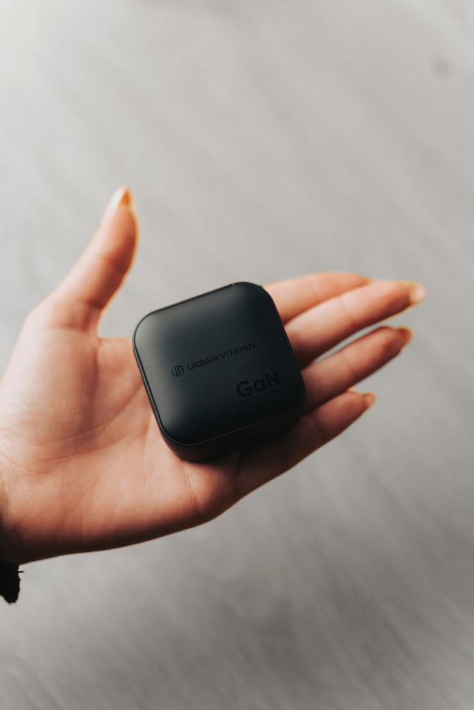 Urban Vitamin Santa Cruz RCS rplastc 70W GAN charger Urban Vitamin Santa Cruz RCS rplastc 70W GAN charger