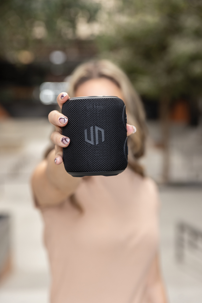 Urban Vitamin Palmdale RCS rplastic 16W speaker IPX7 Urban Vitamin Palmdale RCS rplastic 16W speaker IPX7