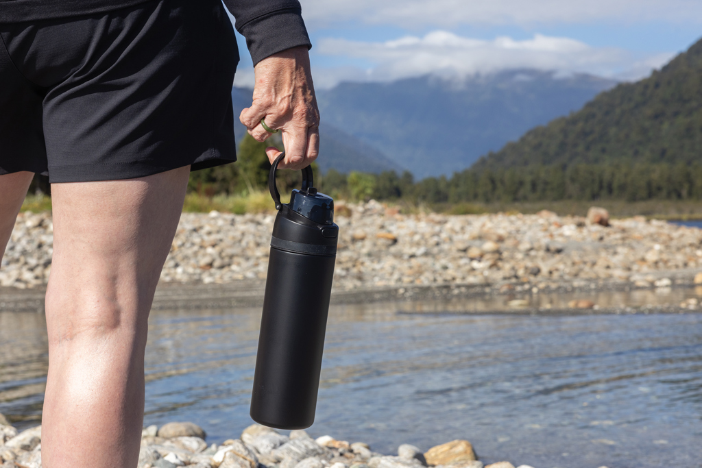 Omni Sip RCS certified re-steel lockable bottle 720ml Omni Sip RCS certified re-steel lockable bottle 720ml