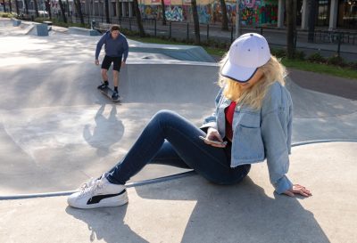 Impact AWARE™ Brushed rcotton 6 panel contrast cap 280gr