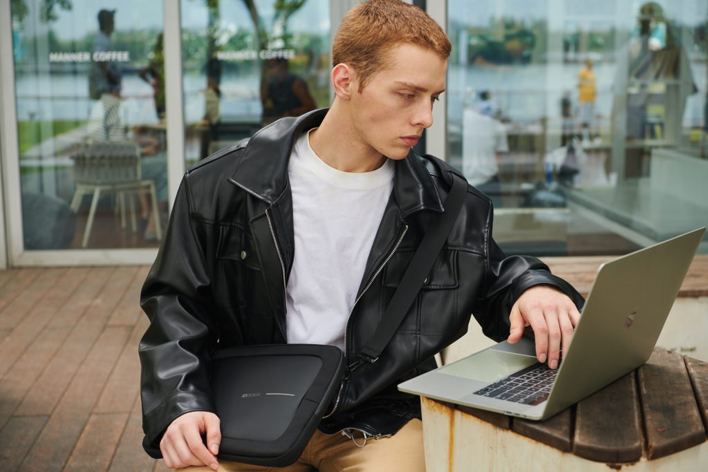 XD Design 14″ Laptop Bag XD Design 14″ Laptop Bag