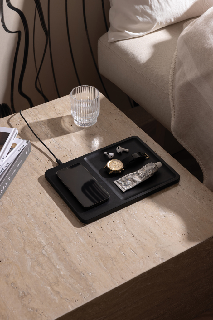 VINGA Timo RCS desk charger and accessory tray 5 VINGA Timo RCS desk charger and accessory tray